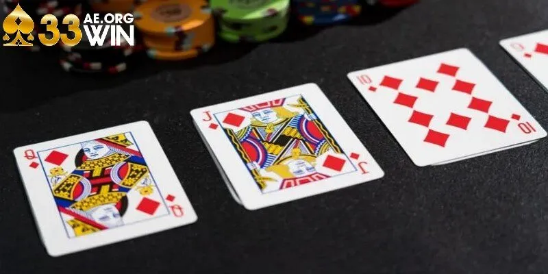 Linh hoạt ép đối thủ tấn công qua lại lẫn nhau